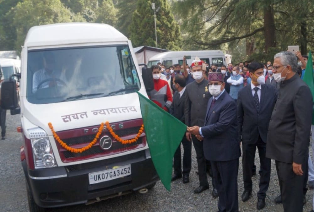 Uttarakhand News: Mobile Court Van Flag Off for Five Districts