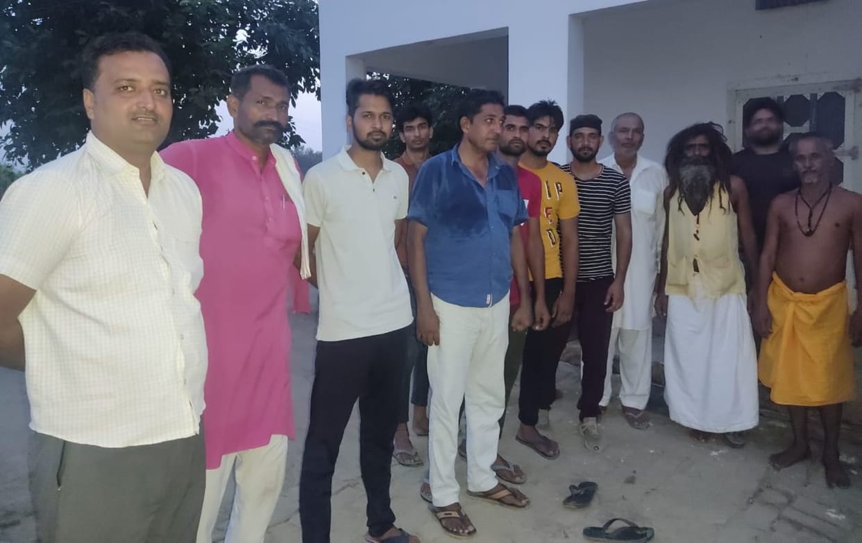 Demolition in Jaharveer Mhadi, attempt to attack Mahant