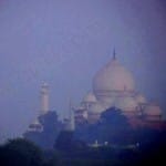 चांदनी रात में ताजमहल
