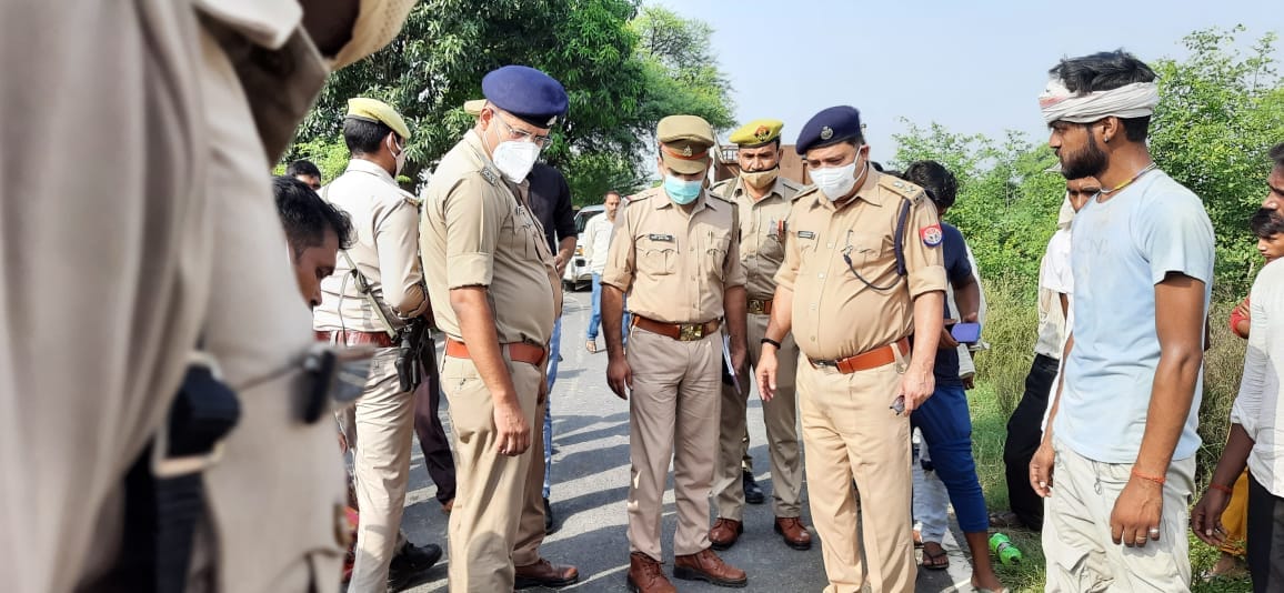etawah news,Band company's body found on the banks of Bamba