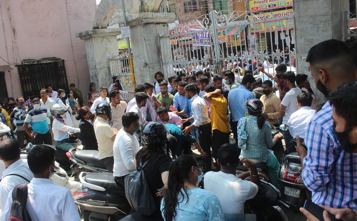 Students closed DAV College