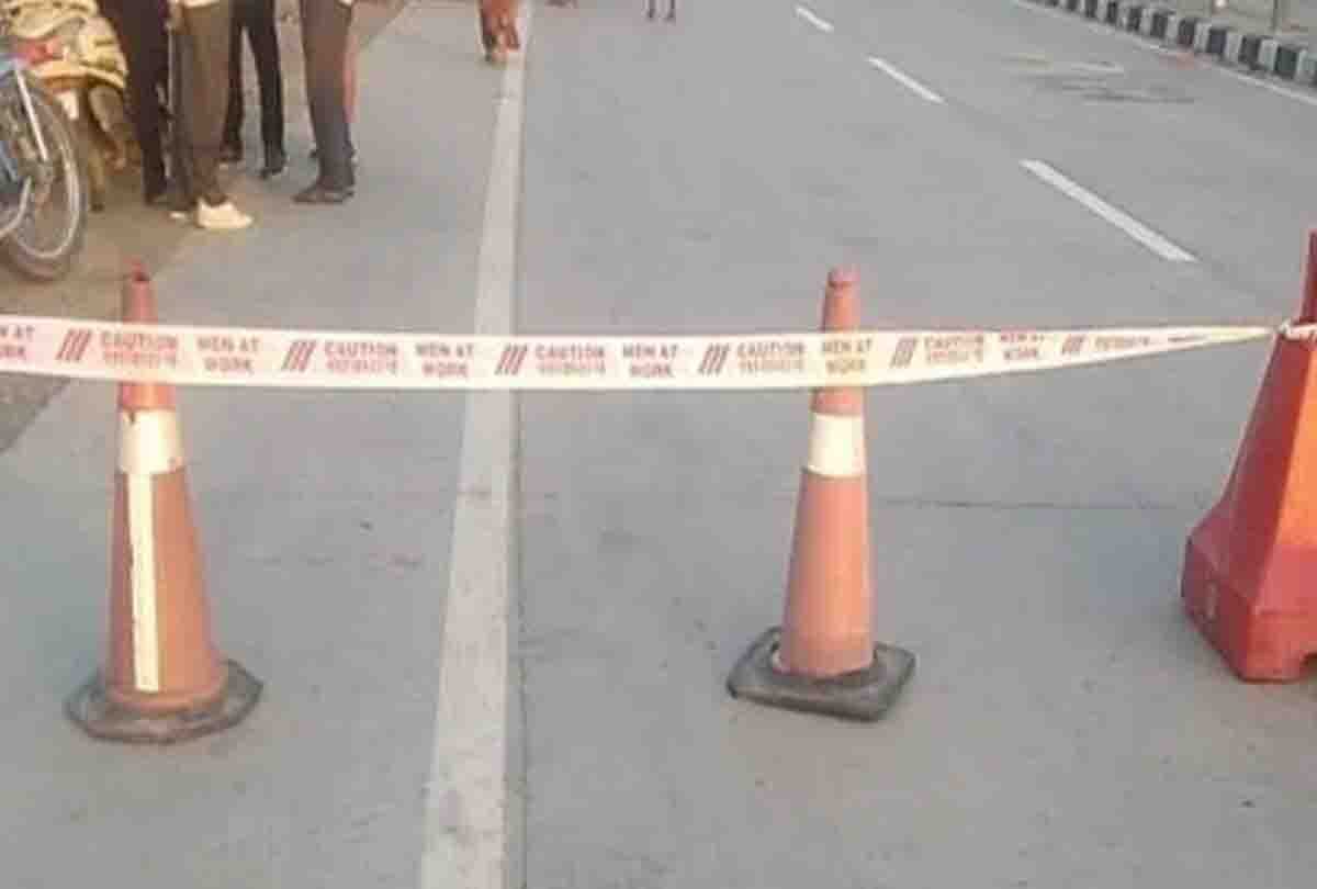 Road accident in Jalaun: Two people died and one injured