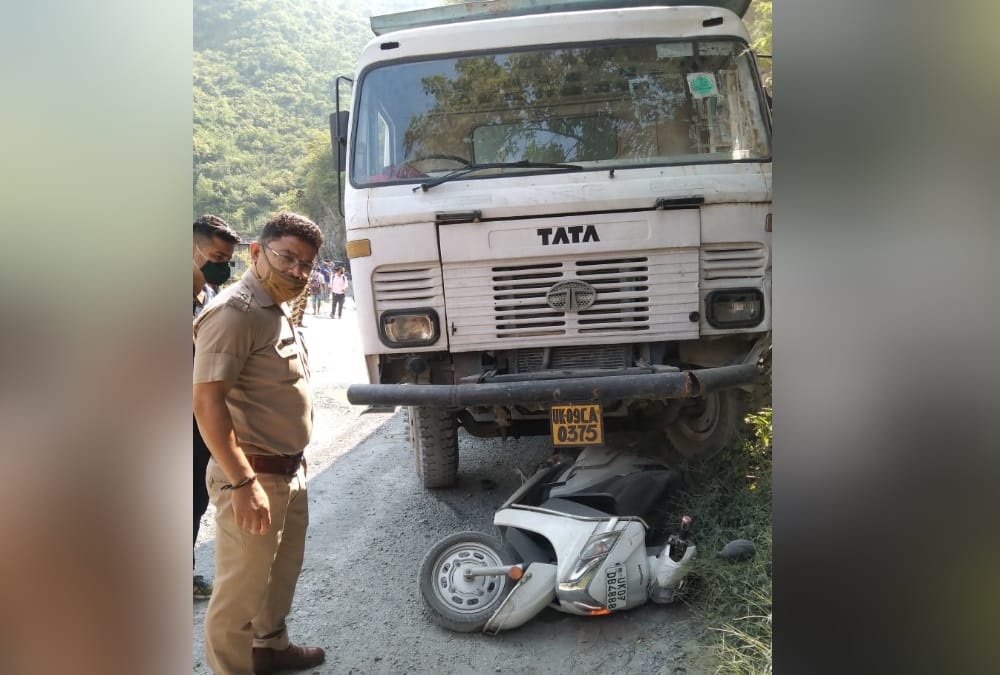 Uttarakhand News: Tanker and scooter Collision in Tehri one death
