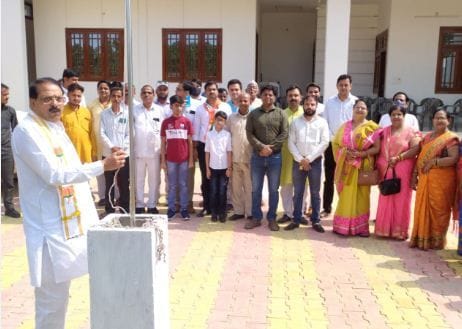 Hathras: Flag hoisted with pride, youth took out tricolor rally