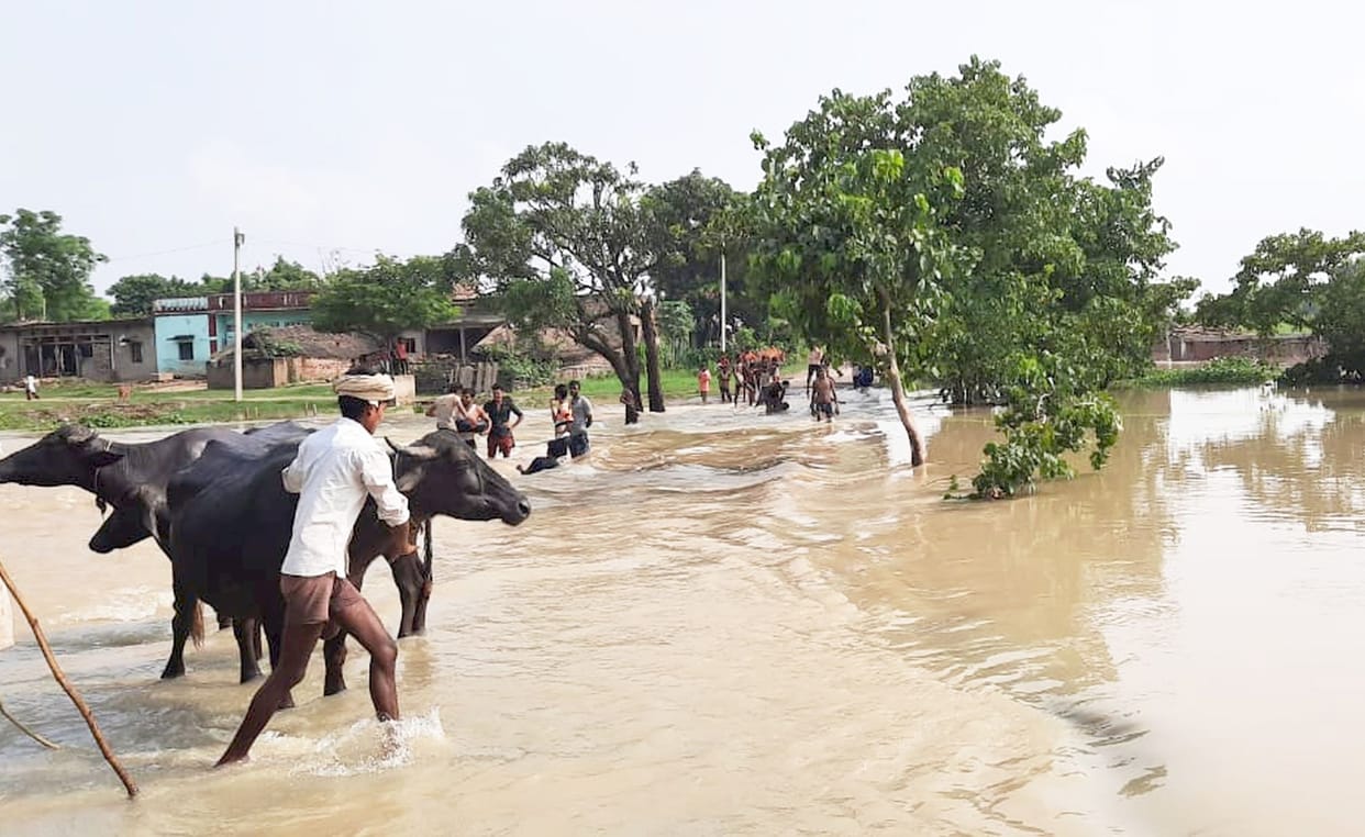 Balrampur city surrounded on three sides, increased troubles