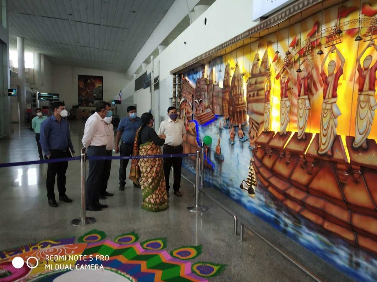 Varanasi DM Kaushal Raj Sharma gave instructions for expansion and complete security of varanasi airport