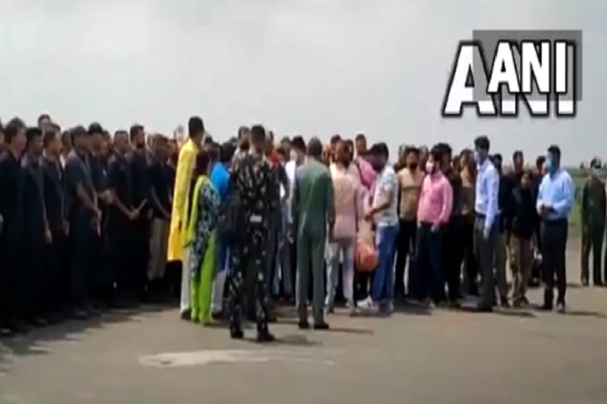indian embassy employees leave afghanistan iaf takes off from kabul