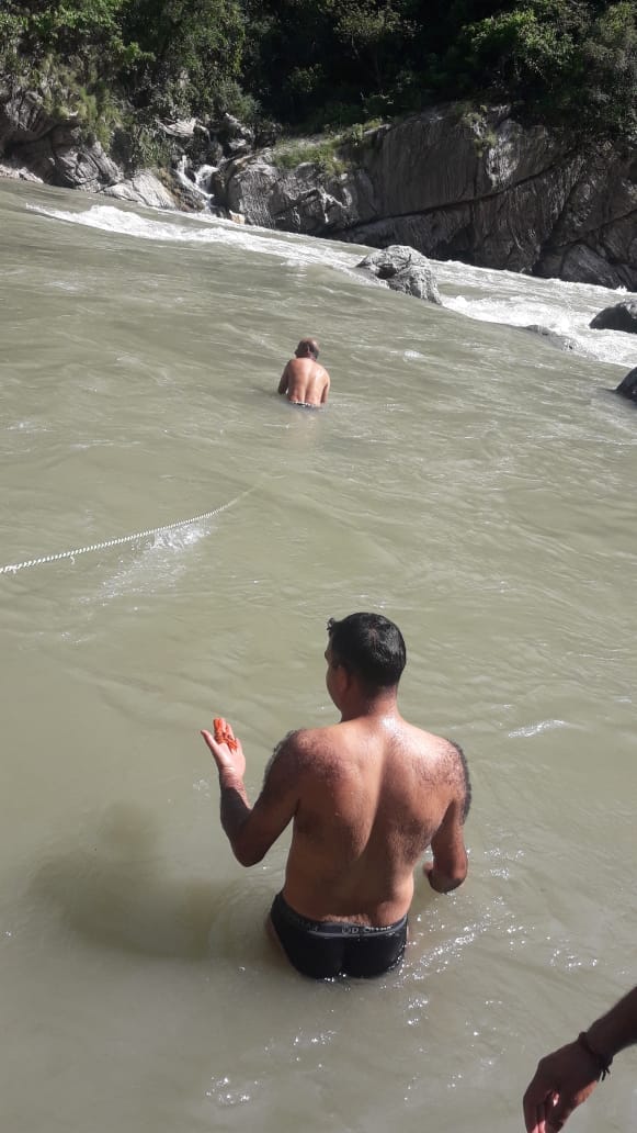 rescue opretion started in toans river near nrewa
