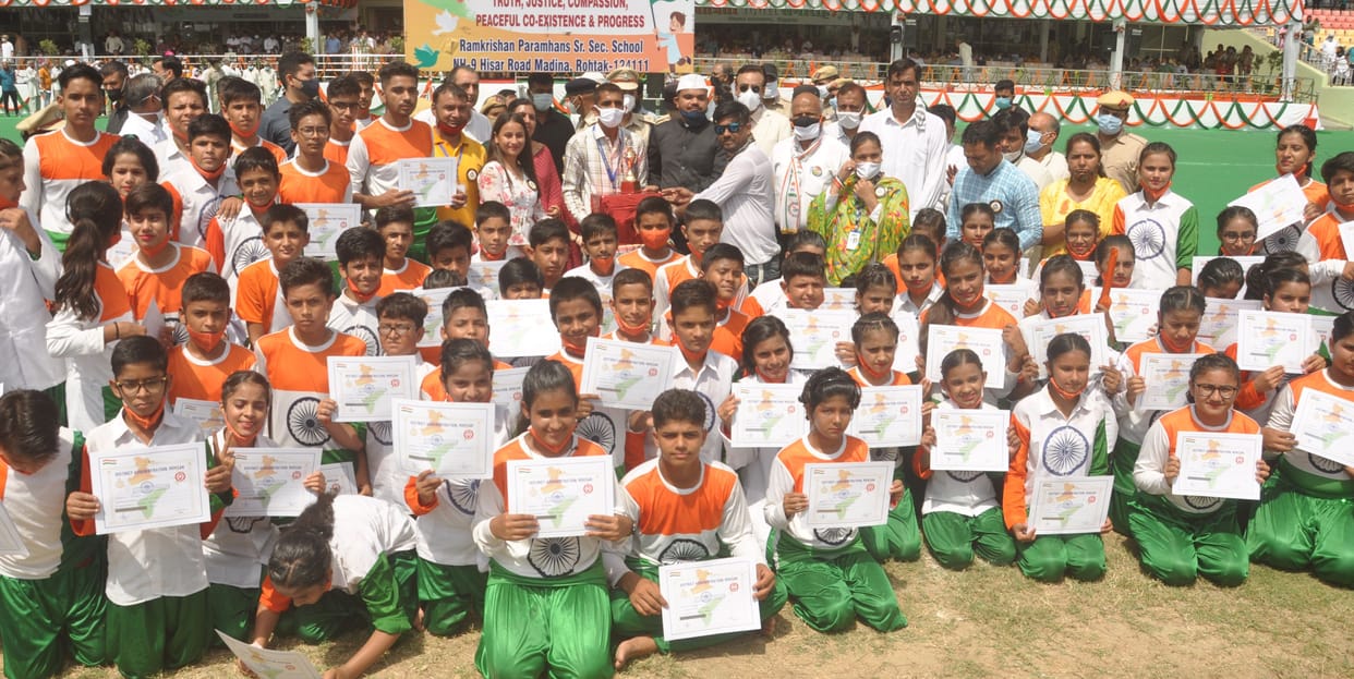 Corona warriors got respect in Independence Day celebrations