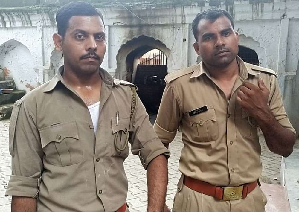 Attack on the police team that went to catch the accused