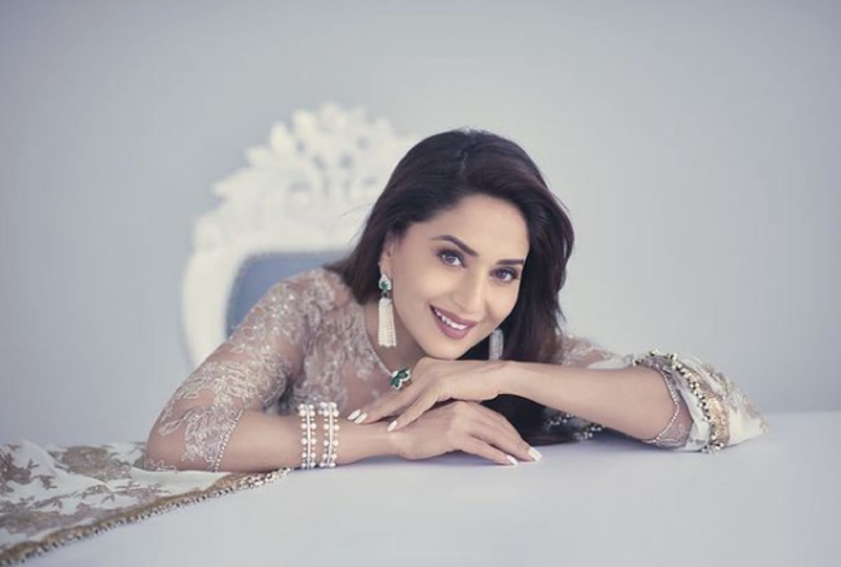madhuri dixit to kiara advani, Bollywood celebrities remember their teachers