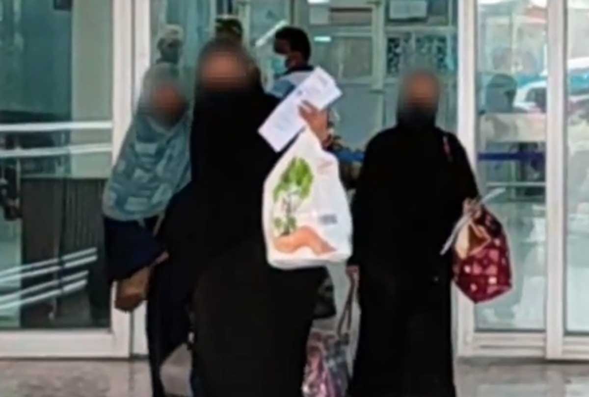 Women who came from Oman told a heart-wrenching story, said pouring hot water on body