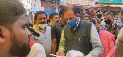 BSP General Secretary Satish Chandra worshiped at Annapurna temple congratulating Mahant and sought blessings in varanasi