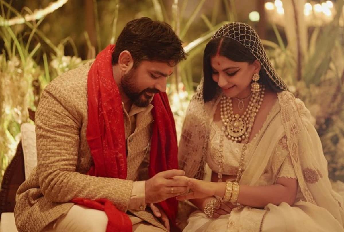 rhea kapoor and karan boolani did not invite bollywood celebs on their wedding jackie shroff wife shares card glimpse on social media