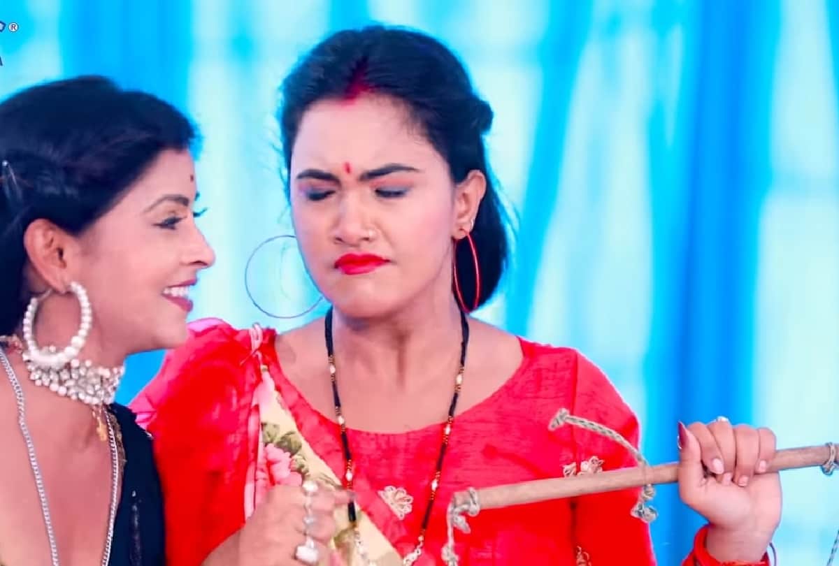 Bhojpuri actress Trishakar Madhu new Bhojpuri song Jokhal hawe Balamua released with Ankush Raja after getting private MMS video leaked