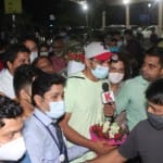 बुधवार देर रात लखनऊ पहुंचे स्वर्ण पदक विजेता नीरज चोपड़ा