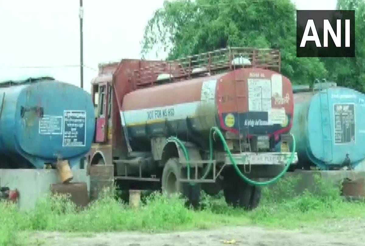 Indore district admin seized 50000 litres kerosene oil from the possession of nine dealers