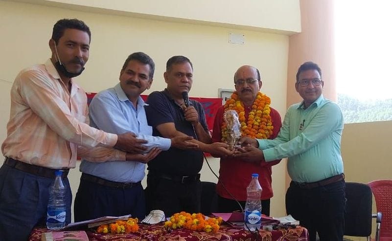 Govind became the branch head of the Roadways Employees Council