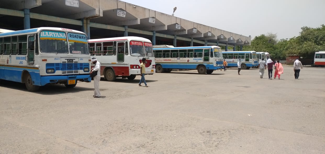 Leaves of roadways bus drivers and operators canceled