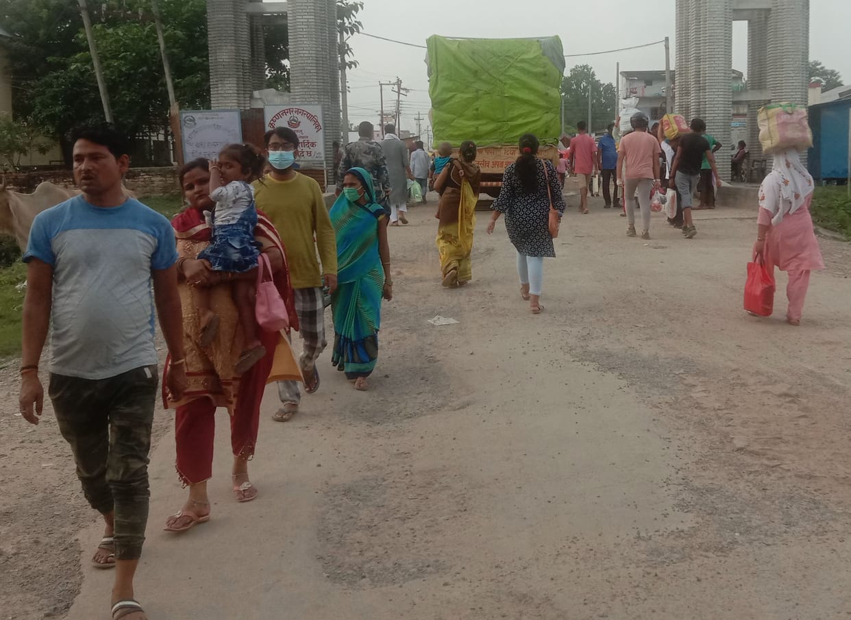 Corona cases increased in Nepal, danger of third wave across the border
