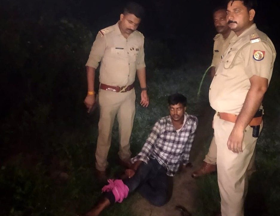 Two prizes injured in encounters in Azamgarh