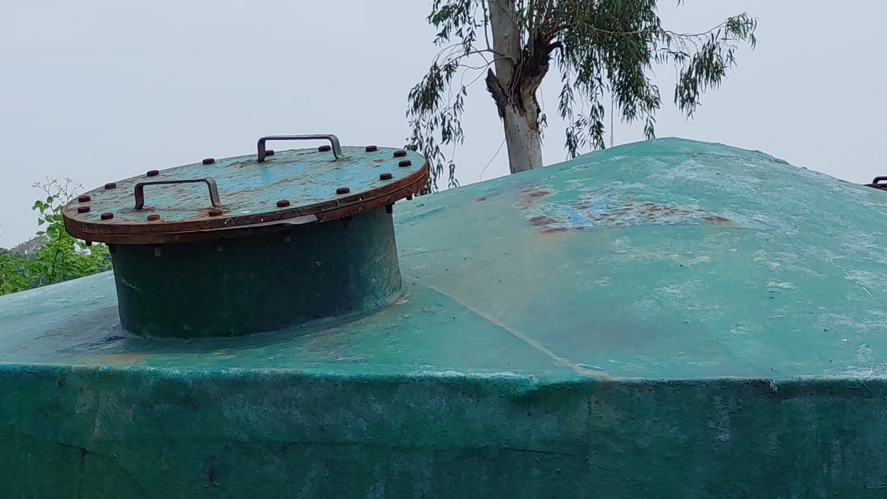 Ghazipur: Half-finished biomethanation plant, two rooms gathering dust, rusting in the plant