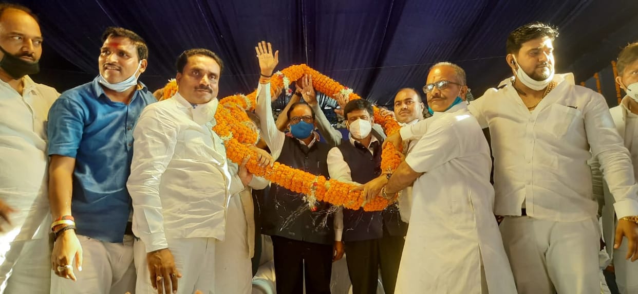 BJP is shaking the self-respect of Brahmins: Satish Chandra