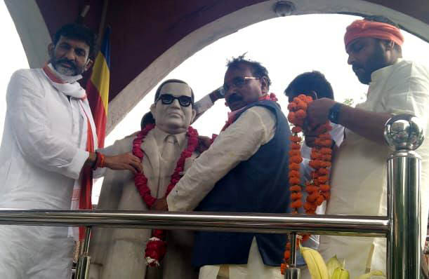 BJPmen welcome 'Jan Ashirwad Yatra'