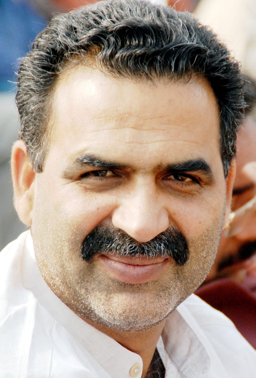 Union Minister of State in the grip of dengue, admitted to AIIMS