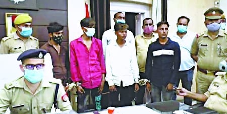 Four miscreants arrested for robbing petrol pump owner