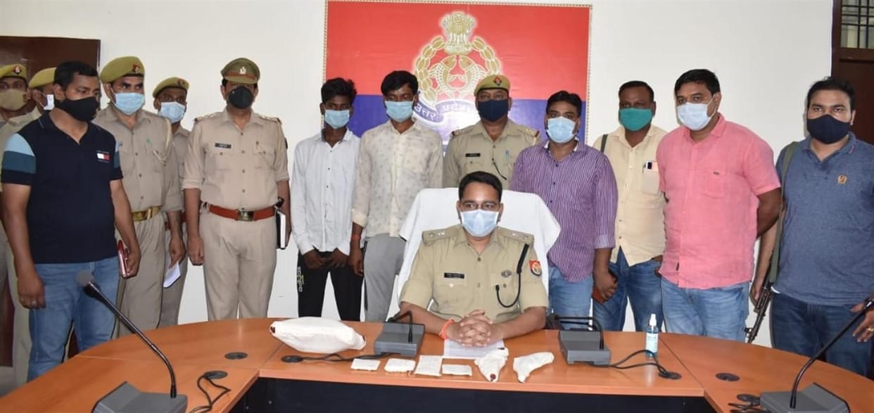 Hathras: Two vicious police who carried out the incidents of robbery caught in the encounter