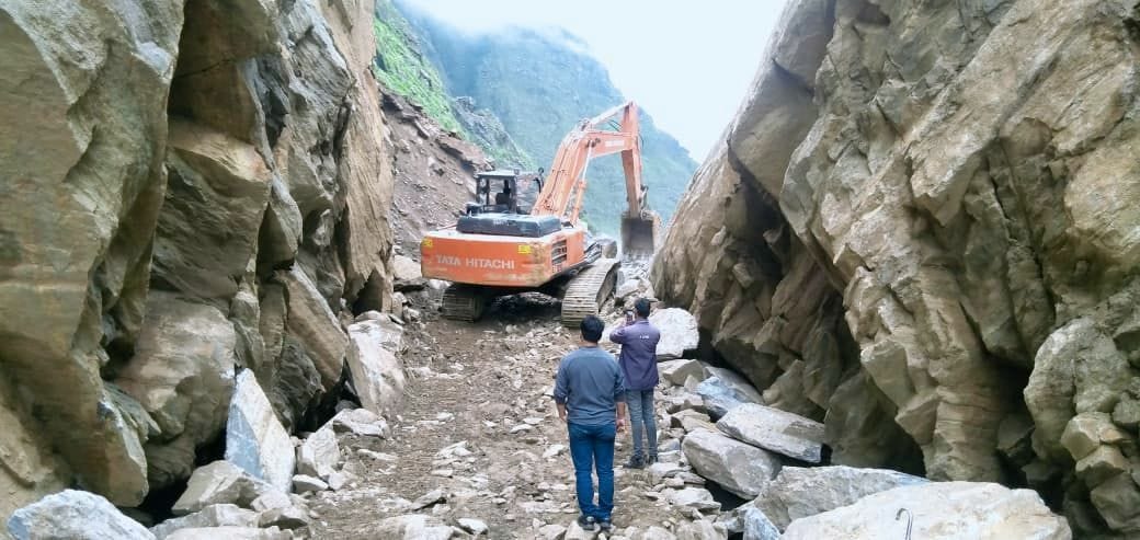 New Road Cutting From Munsyari to Milam