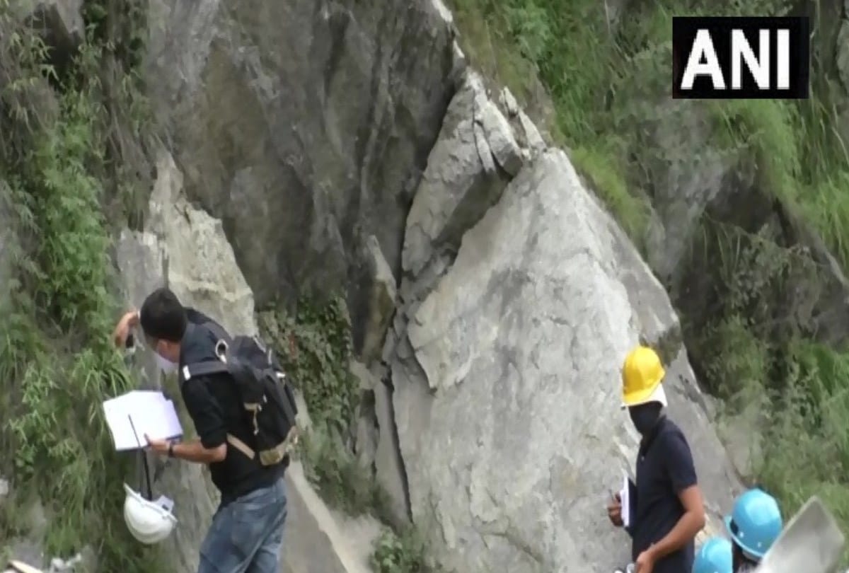 kinnaur nigulsari landslide centre teams visit spot to study cause of landslide