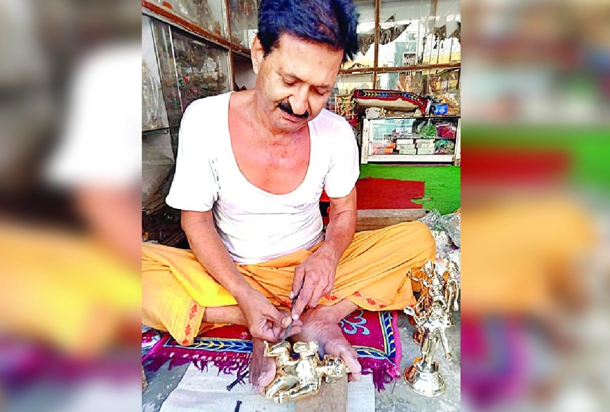 Krishna Janmashtami 2021: Laddu Gopal Staue Made In Vrindavan