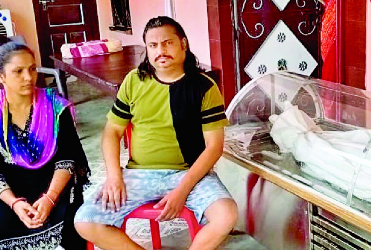 shiv pasad pathak whose son was killed says I will fight till my last breath for justice.
