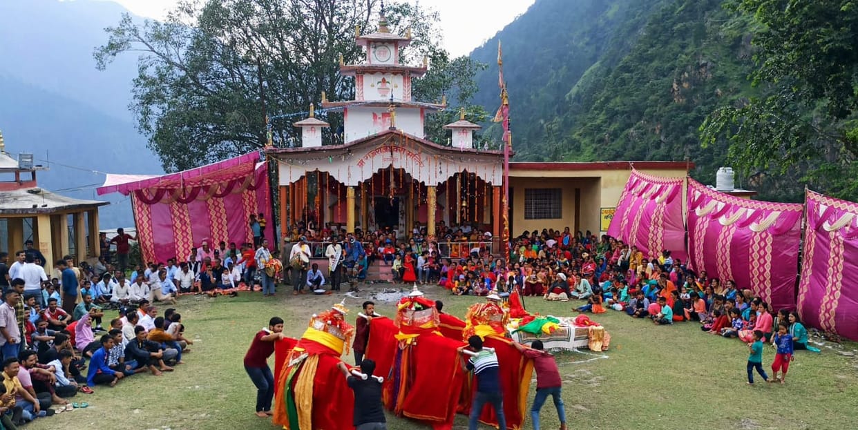 Villagers dance on folk songs in Haruni fair