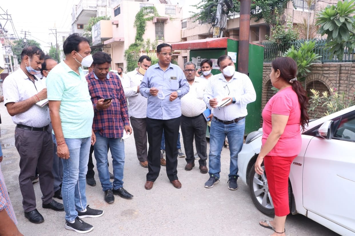 Mayor inspected, reprimanded the flaws