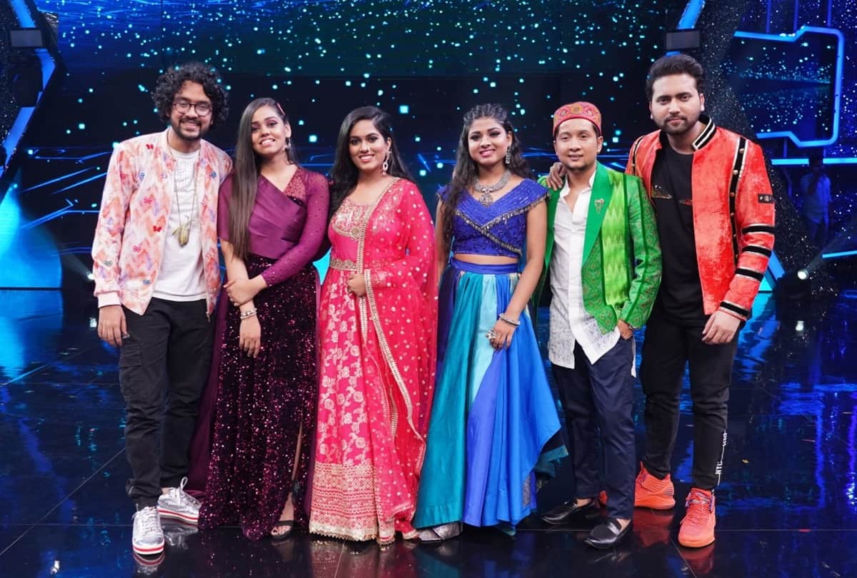 Shilpa shetty returns to Super dancer 4 after one month see shooting photos