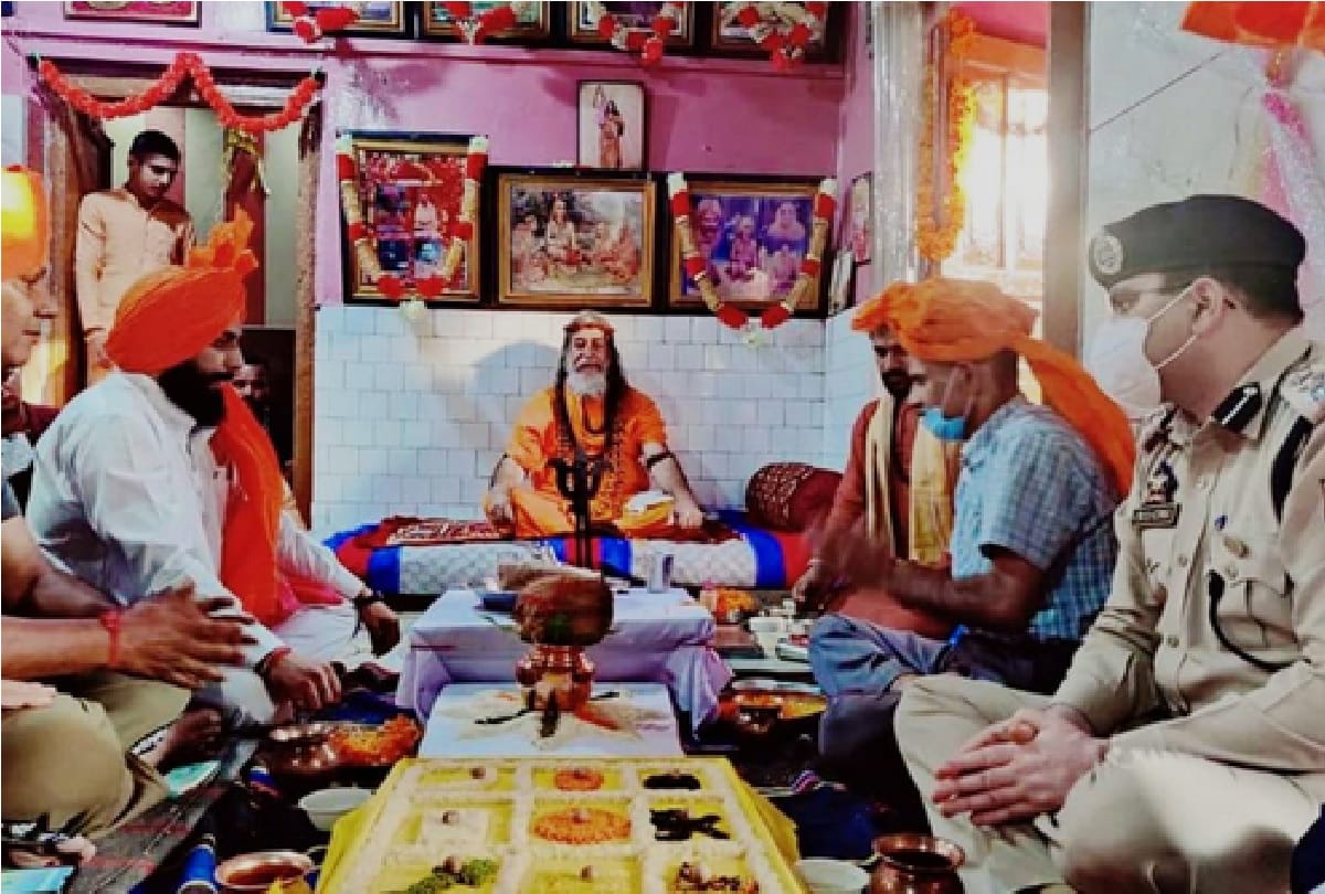 Jammu and Kashmir: Worship of the holy stick of Shri Budha Amarnath ji with Vedic mantras