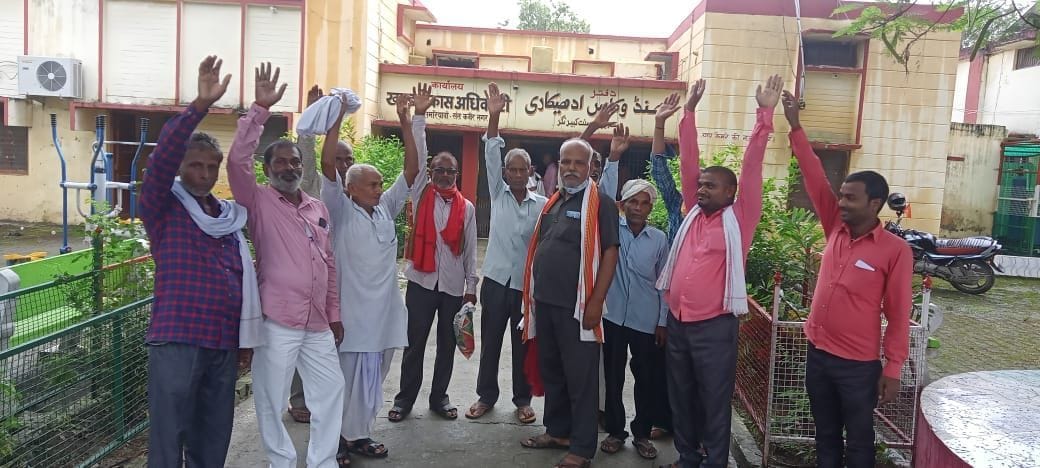 kushmeni villagers protest