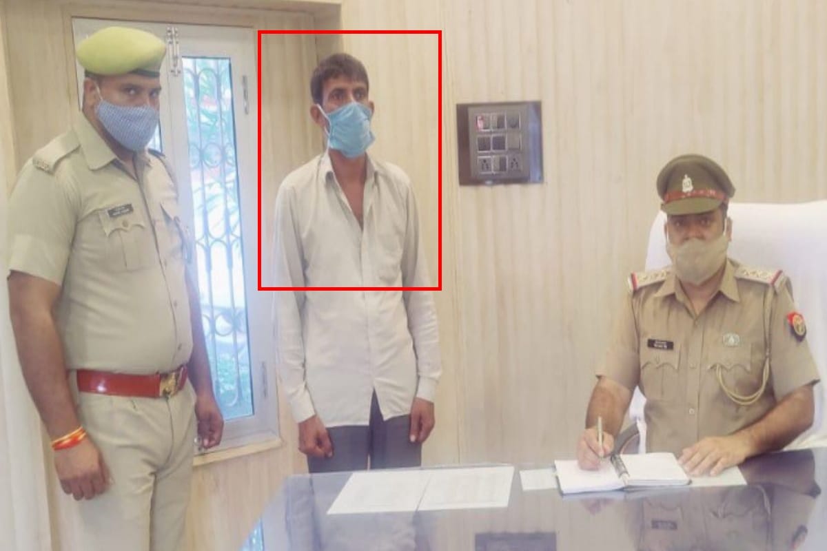 Baghpat Police arrested an accused demanding extortion of three lakhs from cloth trader