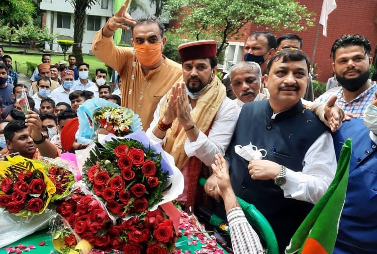 Union Minister Anurag Thakur started Jan Aashiwad Yatra in Chandigarh 