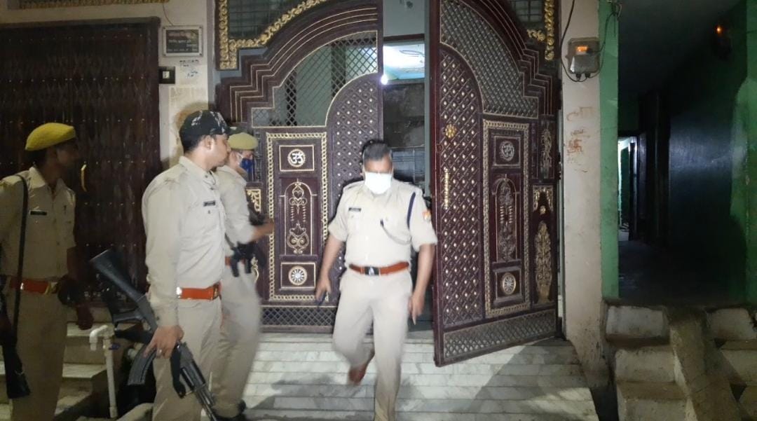 main servent murder case, as per  postmartam report  by strangulation murder was done