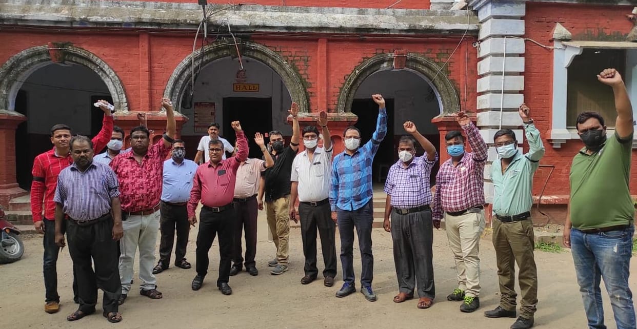 teachers demonstrated black band