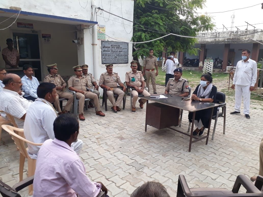 Hathras: Make Tajia at home, limited people go for bury