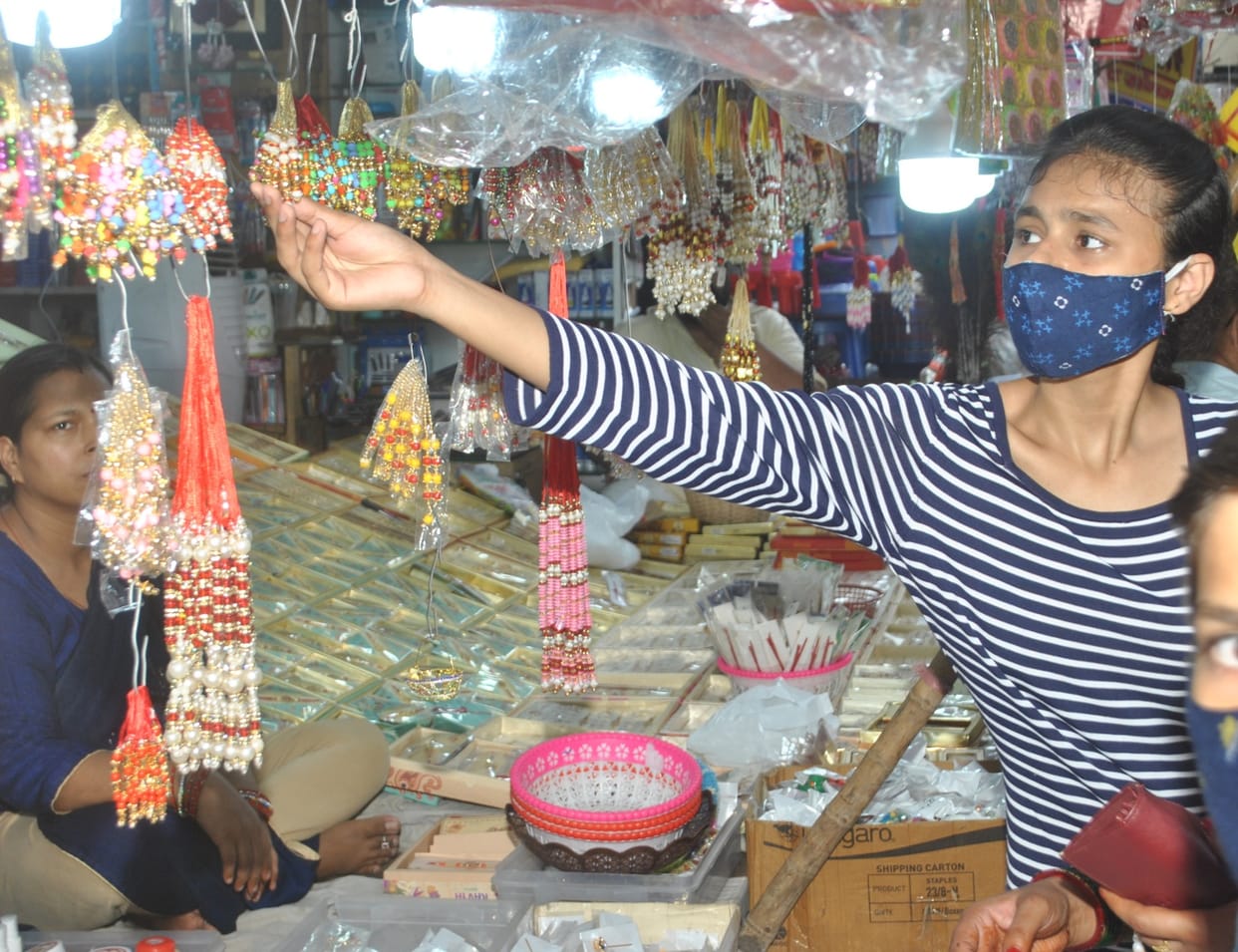 Market decorated for Rakshabandhan