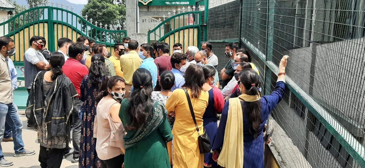 Parents of students in St. Lukes annoyed over charging computer and science lab charges during covid time in Solan