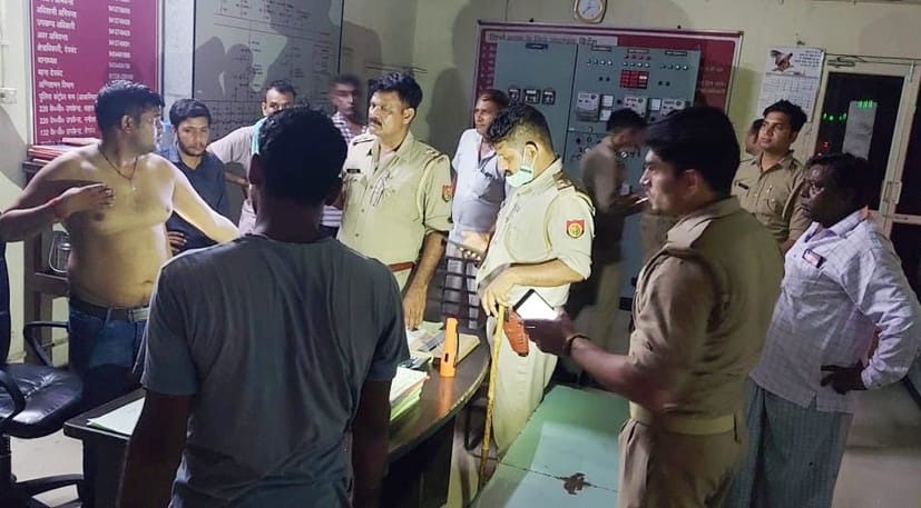 Angry villagers ruckus at power house due to power cut