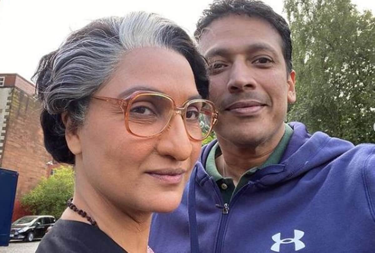 Mahesh bhupathi share photo with wife lara dutta dressed as Indira gandhi from her film Bell bottom