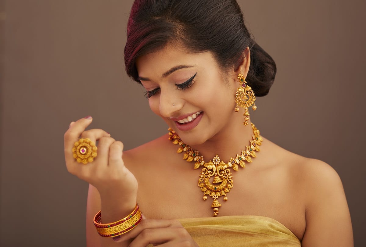 rakhi festival makeup tips Look beautiful with these makeup tips on Raksha Bandhan